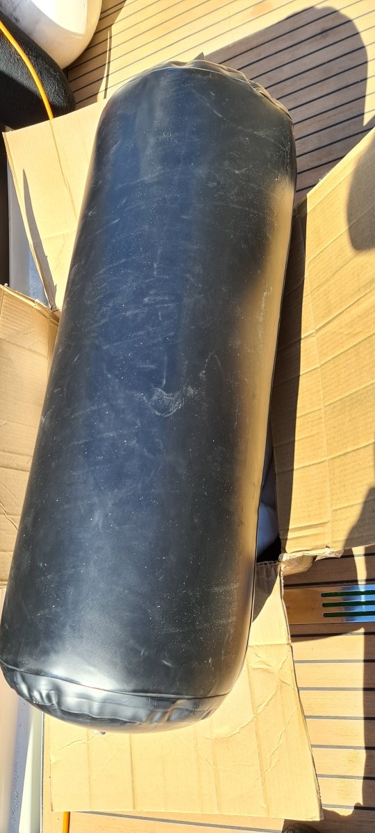 M&C PVC fender sort - Marine & Caravan