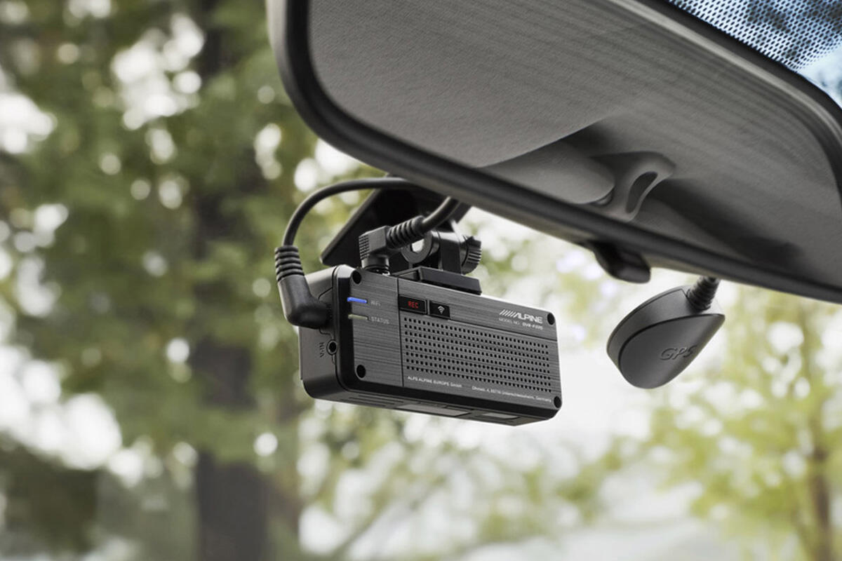 Alpine DVR - F220 avansert dashbord kamera - Marine & Caravan