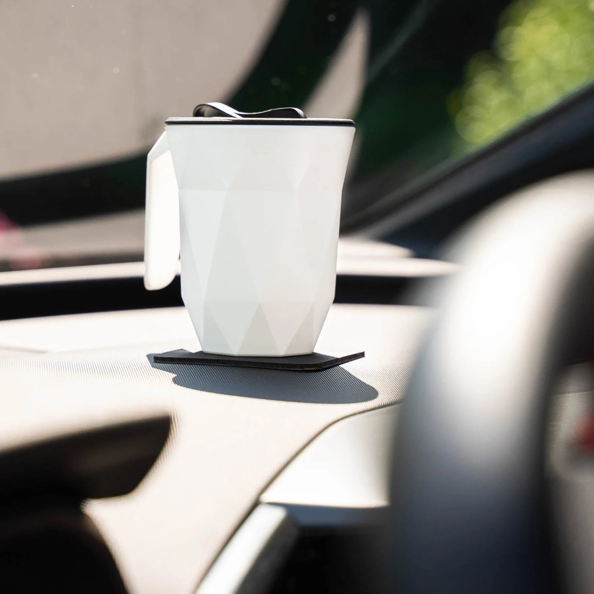 Magnetisk kaffekrus m/lokk - Marine & Caravan