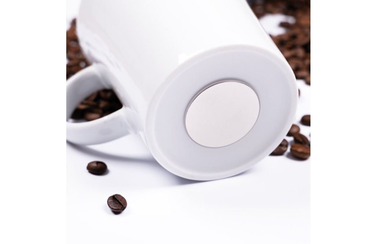 Magnetisk kaffekrus - Porselen 27 cl m/sorte magnetpads pk a 2 stk - Marine & Caravan